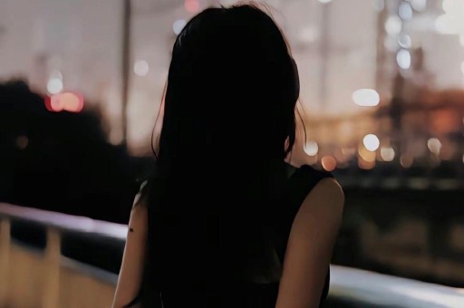 女明星集体“塌房”她们为啥都不装了